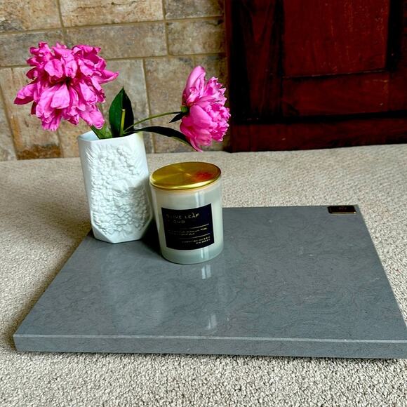 Cambria cutting/cheese board - Picture 1 of 6